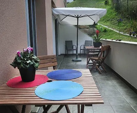 Vivalidays Remei - Fenals - Apartment