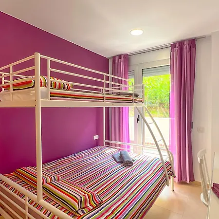 Vivalidays Remei - Fenals - Apartman