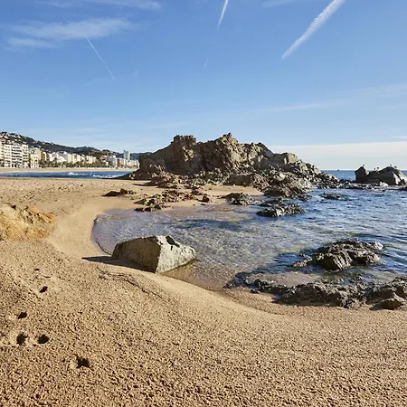 Apartamento Vivalidays Remei - Fenals -